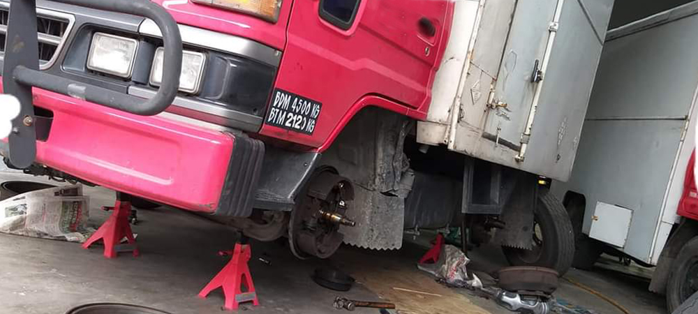 Lorry Repair &  Maintenance Services