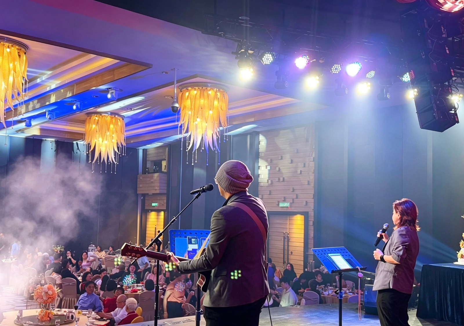 Live Band