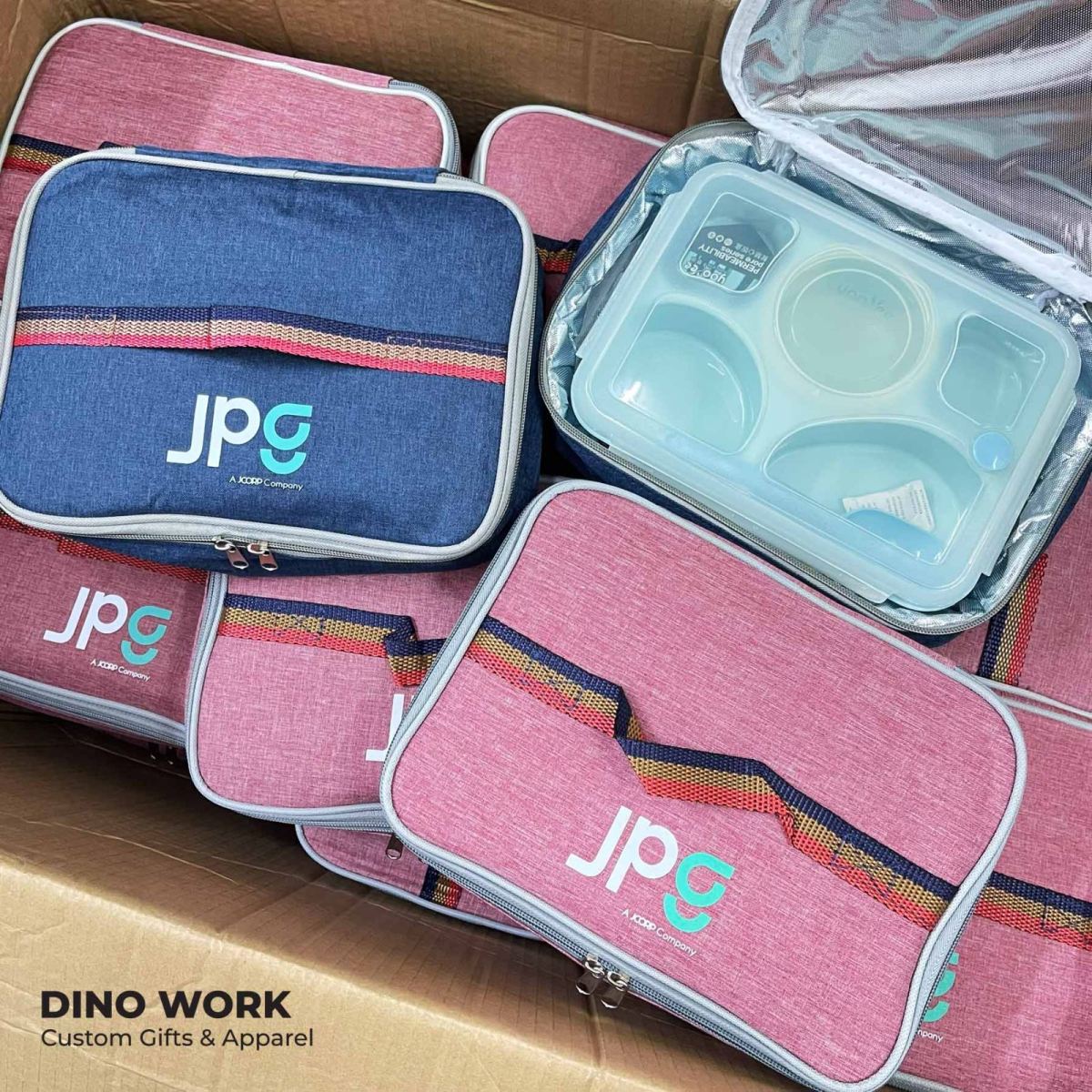 Clearance Sale   Lunch Box + Thermal Bag Set Only RM25