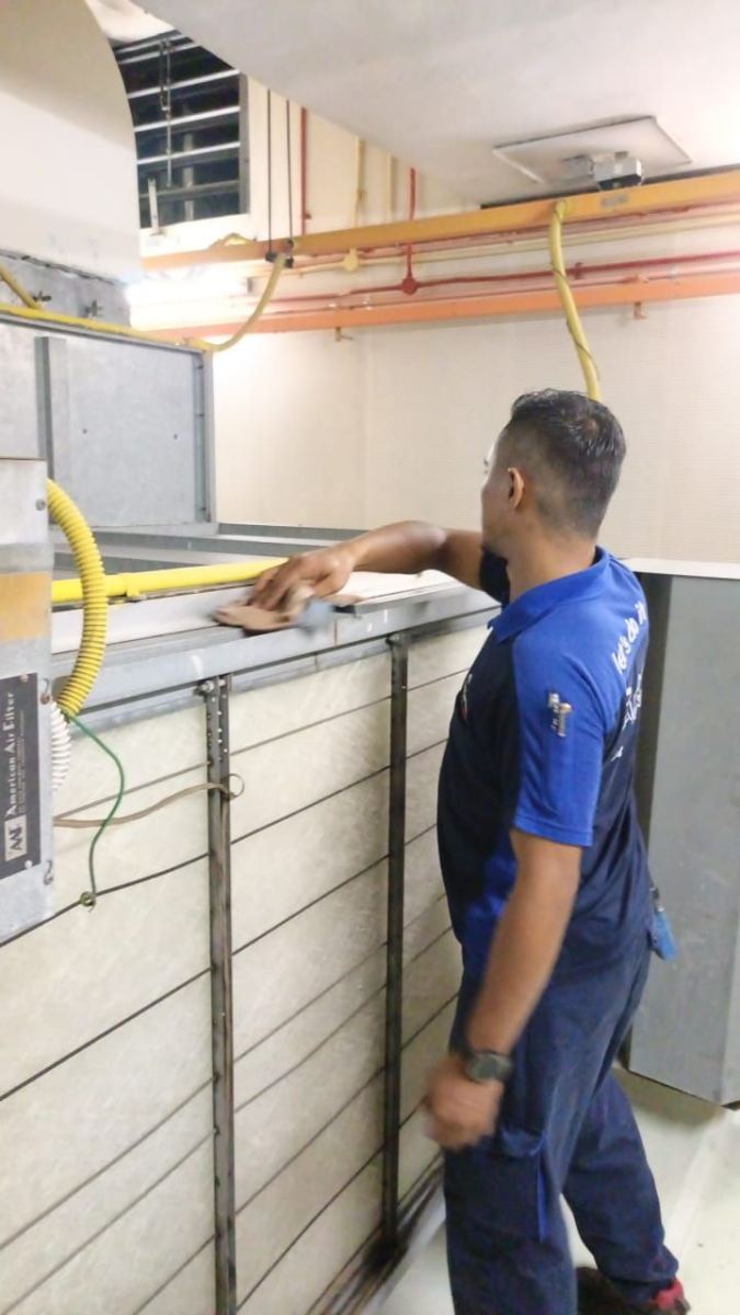 Keep Your HVAC System Efficient with Professional AHU Cleaning Services