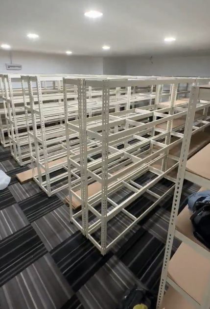 Boltless Rack Project - Medium Duty with White Color
