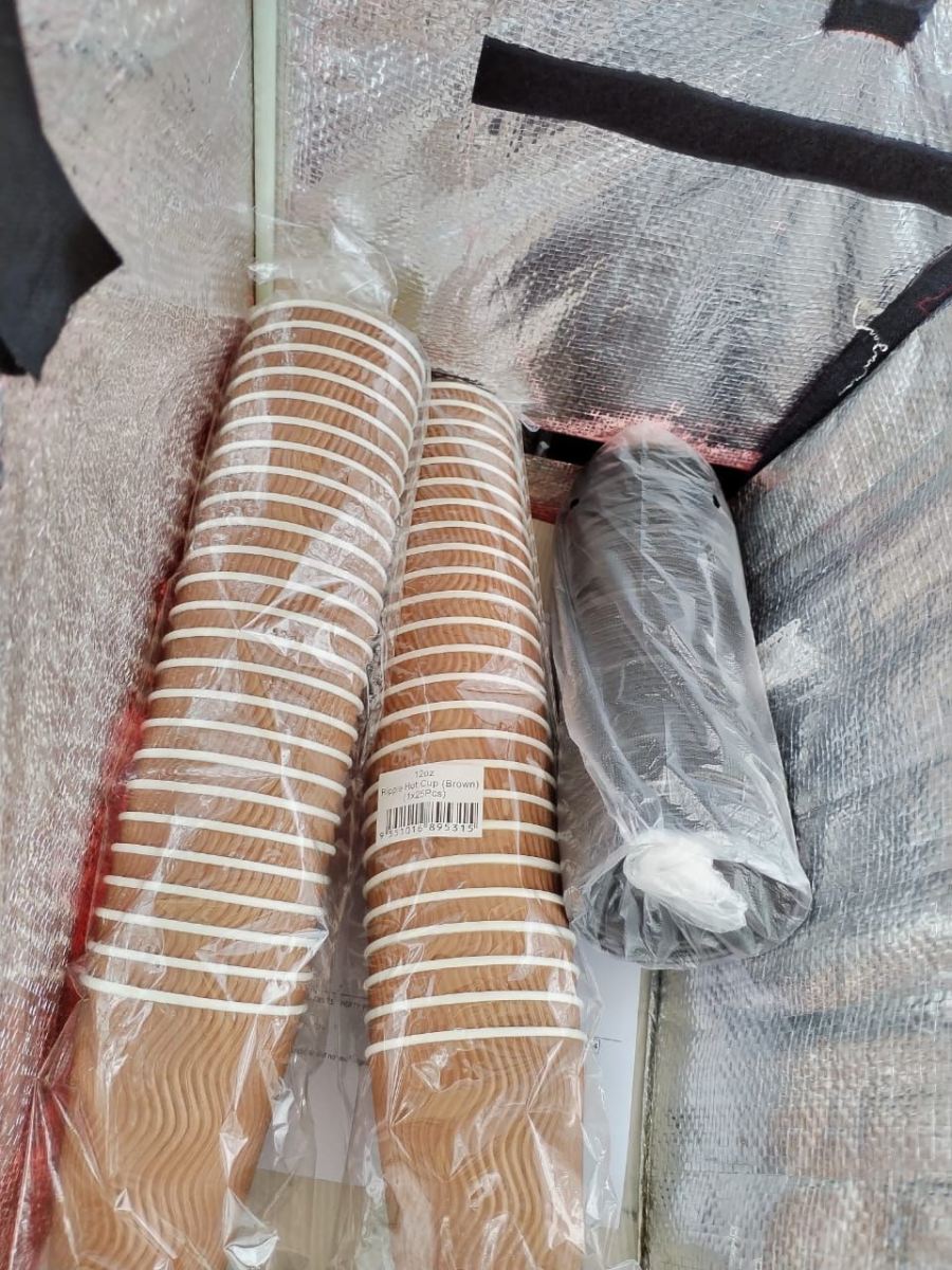 Customer are here to pick up their 12oz WAVE Brown Ripple Paper Hot Cup and Lid for Hot Cup BLACK~~ Picked up from Our warehouse AKAH MARKETING SDN BHD