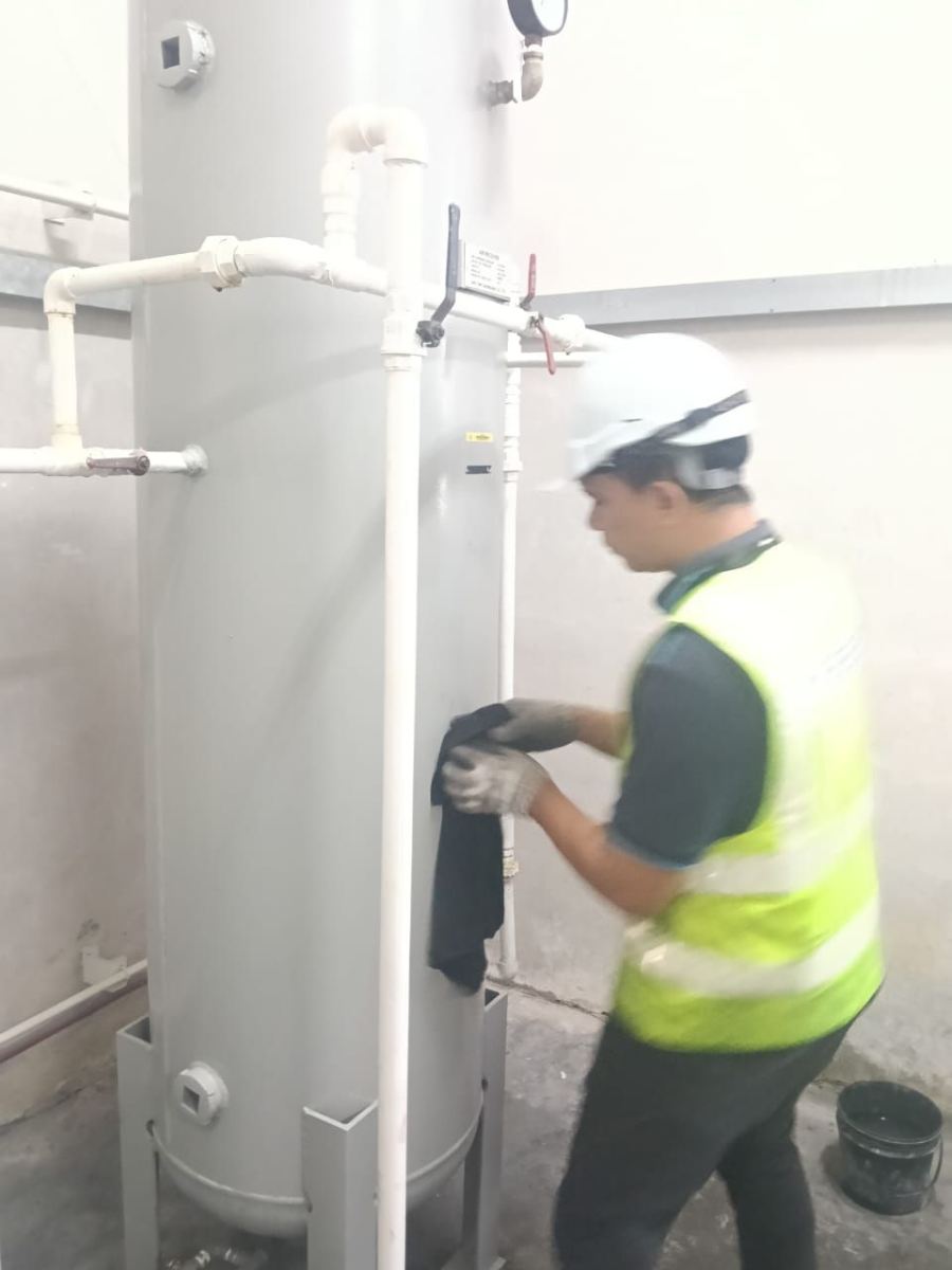 Annual Service for Air Receiver Tank in Pulau Indah , Malaysia