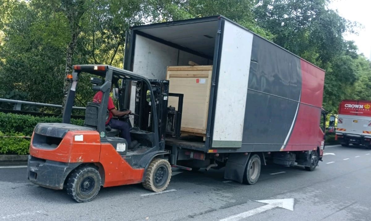 forklift rental in Damansara 