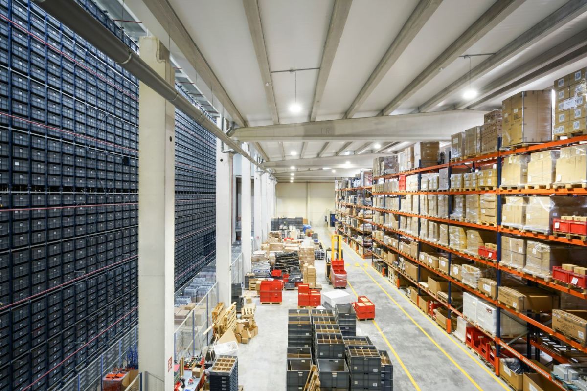 Packaging Logistics: How We Work With Your Bottles