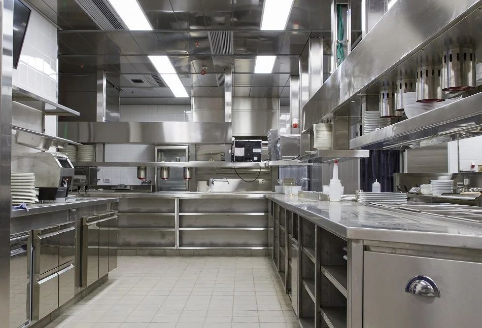 Why is SUS 304 used in kitchens?