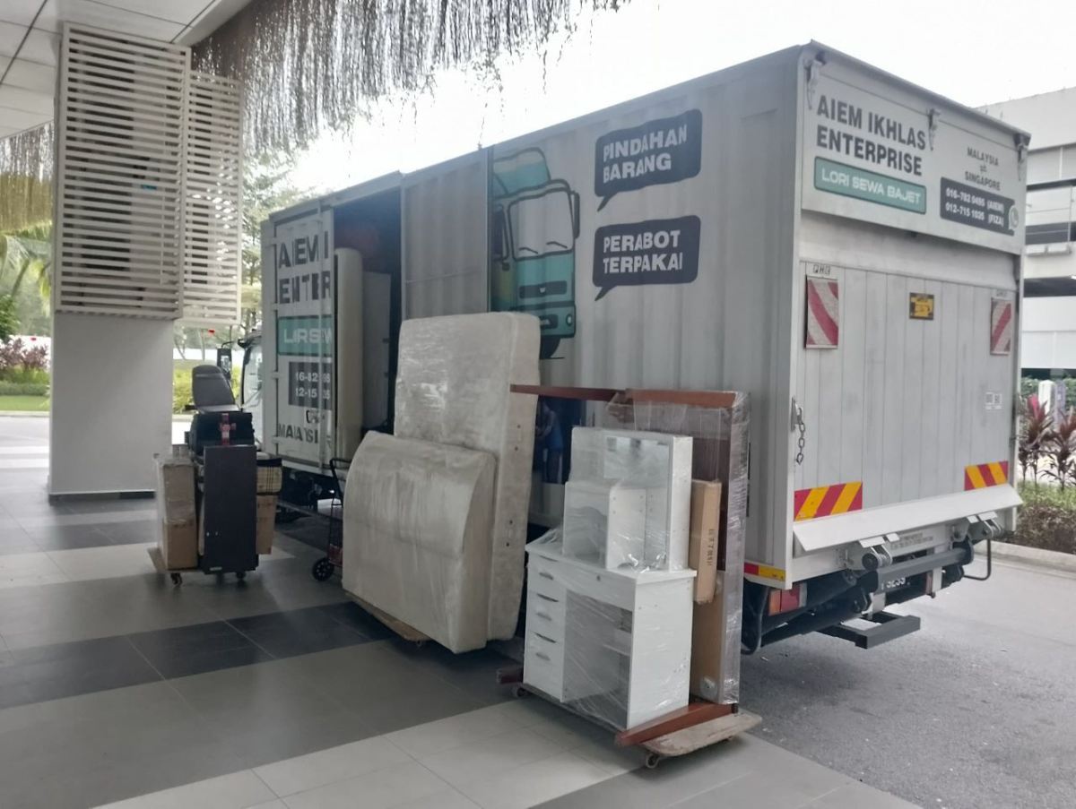 moving house hold from Bedok To Johor Bahru
