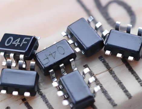 How to Determine the Direction of a Parasitic Diode?