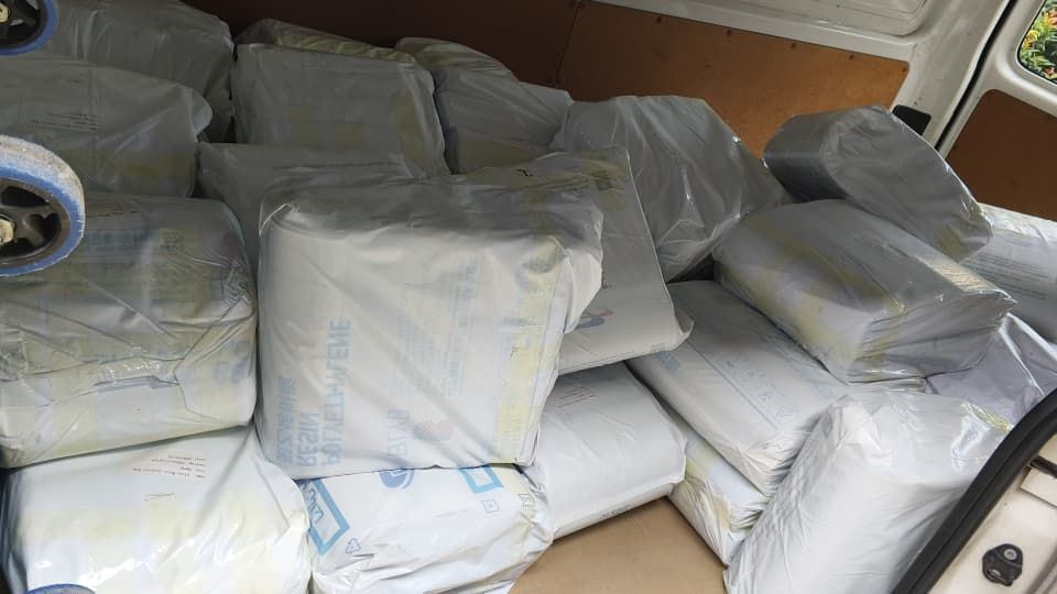 Weekend dispatch �� Getting ready to dispatch Courier Bag / Parcel Bag to Petaling Jaya Area ! 