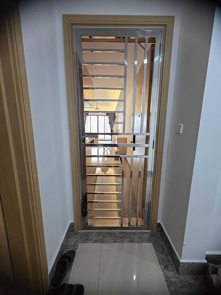 R&F PRINCESS COVE Stainless Steel Door