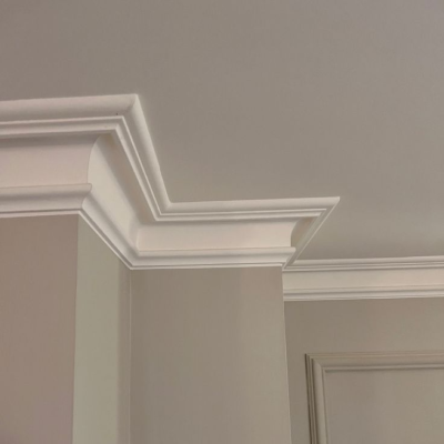 Benefits of Cornice for Living Rooms and Ceilings