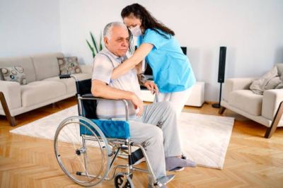 Lifting Techniques for Transferring Mobility-Impaired Elders Without Injuring Yourself