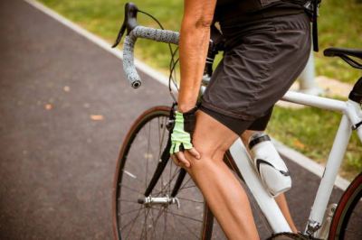The Cyclist's Knee: How an Incorrect Bike Seat Height Causes Sharp Patellar Pain