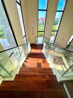 UltraStep Golden Teak