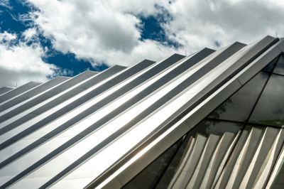 UNI-S Series: Why 4mm ACP Remains the Industry Standard for Roofing Applications