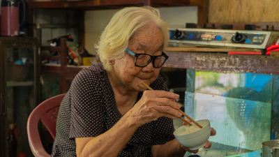 Healthy Aging in Malaysia: The Ultimate Nutrition Guide for Senior Citizens