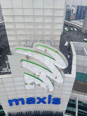 Professional High-Rise Signage Installation