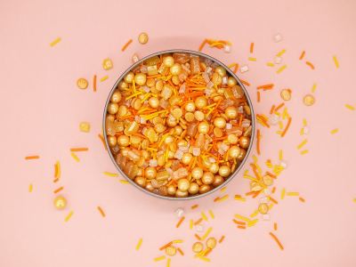 Embracing Botanical Reality: Managing Seasonal Color Variance in Clean-Label Bulk Ingredients