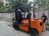 Yale Diesel Forklift Rental at Kayu Ara Damansara @ Petaling Jaya, Selangor, Malaysia (C349)