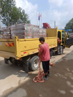 SOLID brick wholesale 