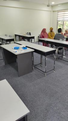 Classroom Tables & Chairs 