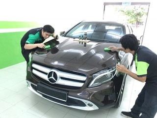 Benz Car Coating Working