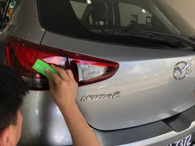 Mazda Car Lamp Coating Working