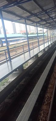 PU MF ON RAPID KL LRT STATION RAILWAY SERVICE BAY CORRIDOR AT ARA DAMANSARA