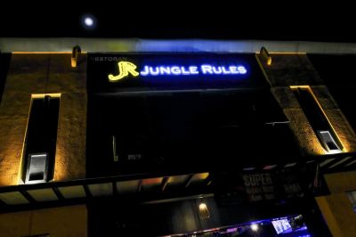J & M JUNGLE RULES CAFE (INPAIN EMAS)