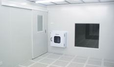 Class 10 Cleanroom with 100% ULPA Filter Coverage and Perforated Raised Floor System