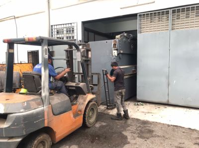 Delivery of Used Hydraulic Pressbrake / Bending Machine