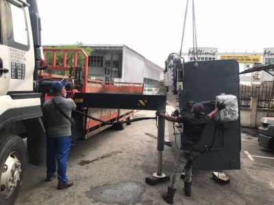 Delivery of Used Hydraulic Pressbrake / Bending Machine