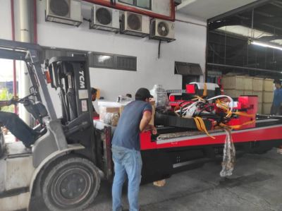 Delivery of Fiber Laser Cutting Machine