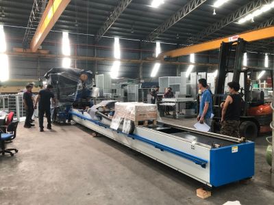 Delivery of Professional Pipe Laser Cutting Machine 
