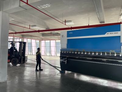 APM CNC Press Brake for Metal Fabrication 