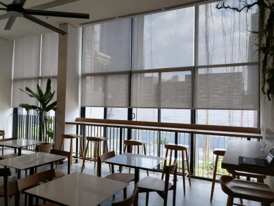 Supply & Install Roller Blinds @LLOYD's Inn