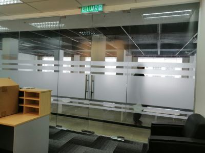 Supply & Install Frosted Tinted & Signage @Pejabat Ketua Pengawai Keselamatan IDCC