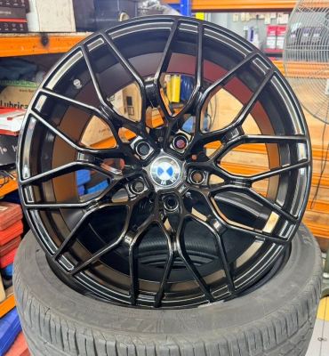  BMW 3 Series ������ɣ�18���˶���� + 265/35ZR18 Kumho Ecsta Sport PS72-S 