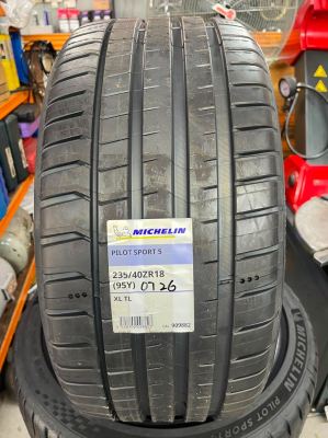  Honda Civic ���� 235/40ZR18 Michelin Pilot Sport 5