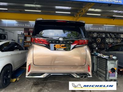  Toyota Alphard ���� 225/60R18 Michelin Primacy 5