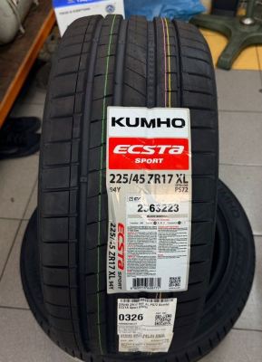  Toyota Corolla Altis ���� 225/45ZR17 Kumho Ecsta Sport PS72 