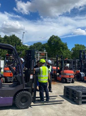 Public Safe Forklift Handling