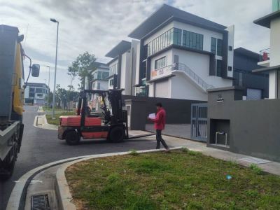 Toyota Diesel Forklift Rental at Kota Puteri @ Batu Arang, Selangor, Malaysia (C394)