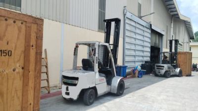 Nissan Diesel Forklift Rental at Rawang Integrated Industrial Park @ Selangor, Malaysia. (C744)