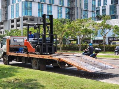 Toyota Diesel Forklift Rental at Cyberjaya @ Selangor, Malaysia. (C761)