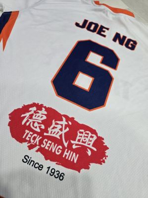 TAIYOS SOLAR and Teck Seng Hin since 1936 are honored to sponsor the team and contribute to the development of local sports.
We have always believed that, in addition to pursuing growth, companies should also actively give back to society and support the younger generation in bravely pursuing their dreams. Every jersey is not just a brand; it also carries a sense of responsibility, encouragement, and support for the spirit of sportsmanship.
We hope the players will put on this jersey, give their all on the field, never give up, demonstrate team spirit, and create more exciting moments!