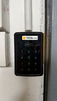 Door Access Control System Card Access Control Can Support Touch Screen Control Pin Code & Access Card Login Safety Heavyduty Power Door Lock Can Support 600 LBS thrust Supply & Installation Site Taman Gombak Selayang 