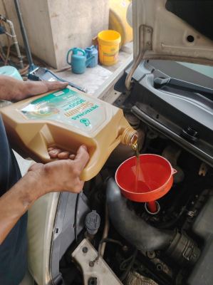 ENGINE OIL | KERETA SERVIS | CAR SERVICES CENTRE | KL&SELANGOR | PUNCAK JALIL | SERI KEMBANGAN