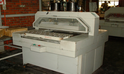 BLISTER PACKING MACHINES