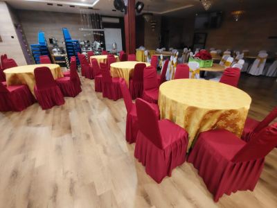 Pemasangan Sarung Kerusi dan Skirting Meja untuk dewan; Jln Bayu Tinggi 8, Bandar Bukit Tinggi, 41200 Klang, Selangor